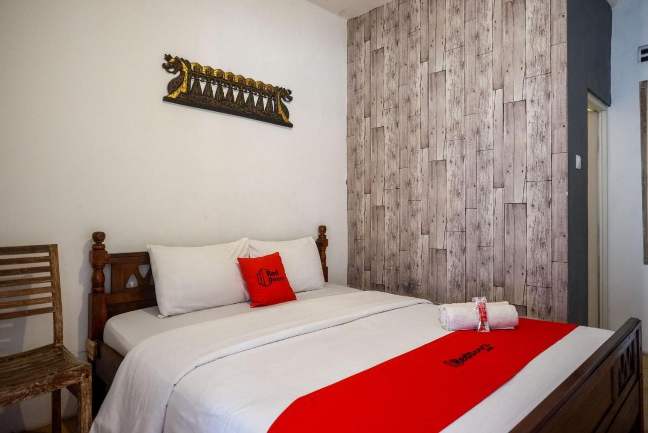 Reddoorz Syariah Near Plengkung Gading 2 Yogyakarta Exterior foto