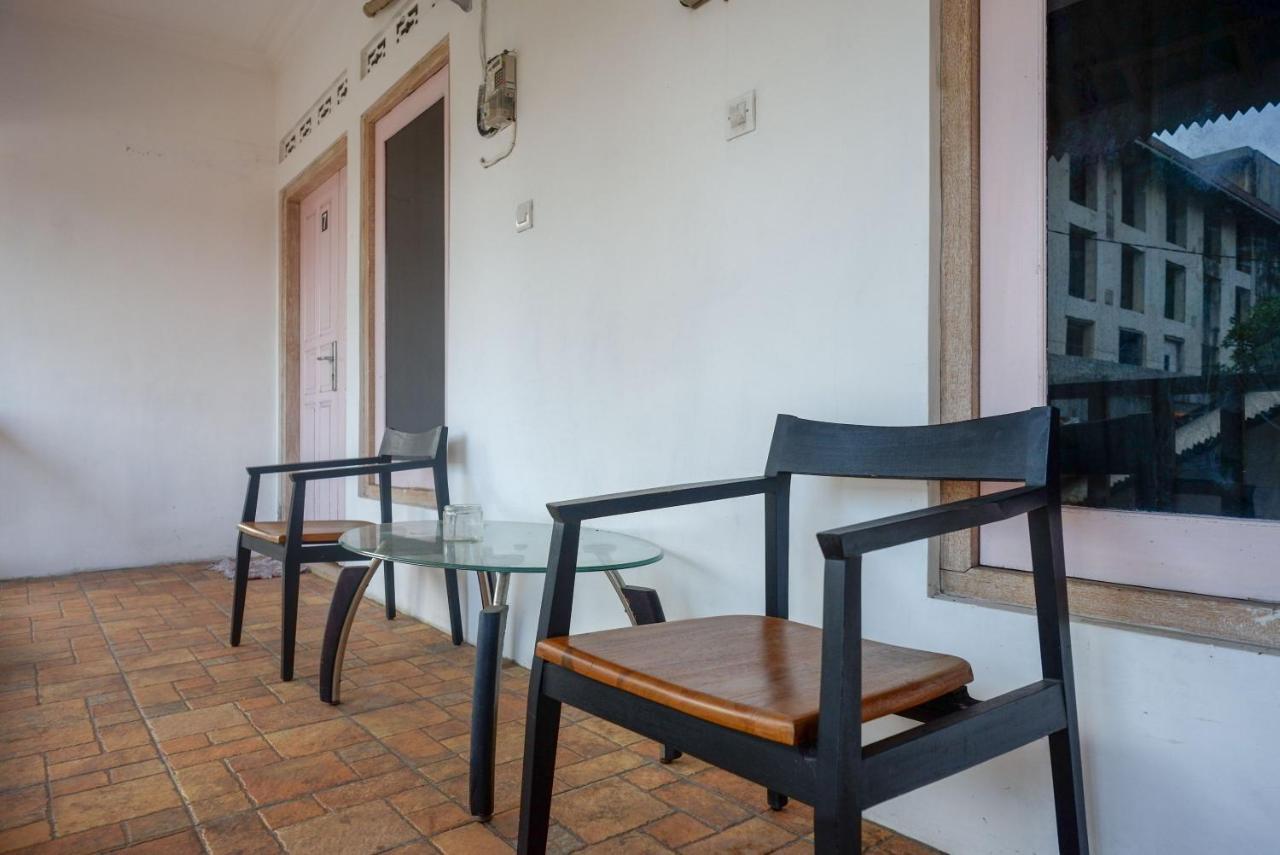 Reddoorz Syariah Near Plengkung Gading 2 Yogyakarta Exterior foto