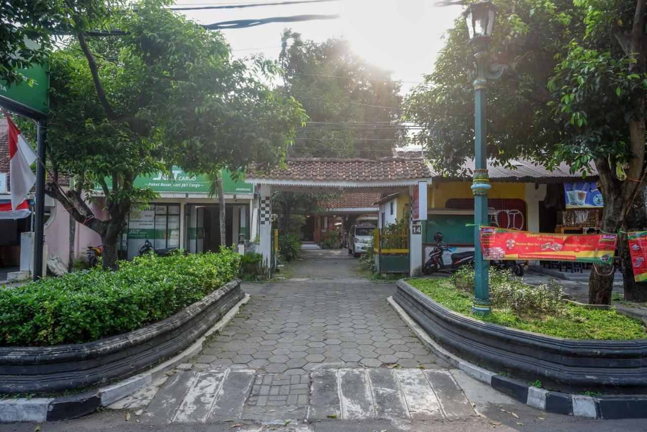 Reddoorz Syariah Near Plengkung Gading 2 Yogyakarta Exterior foto