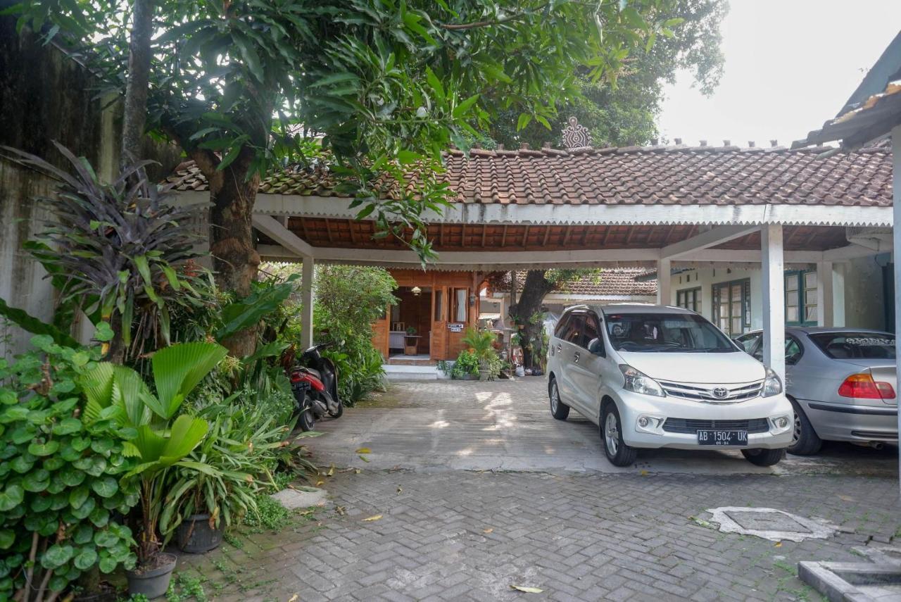 Reddoorz Syariah Near Plengkung Gading 2 Yogyakarta Exterior foto