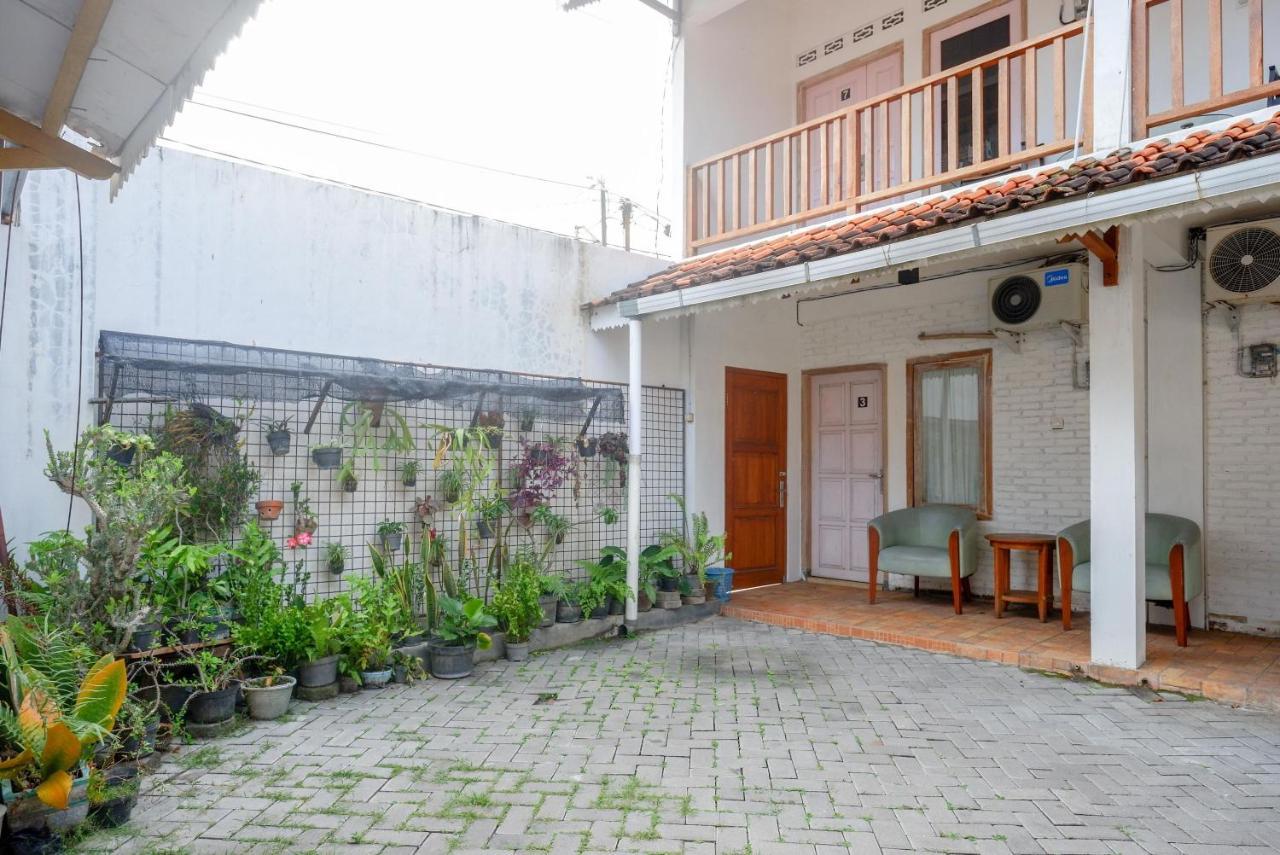 Reddoorz Syariah Near Plengkung Gading 2 Yogyakarta Exterior foto